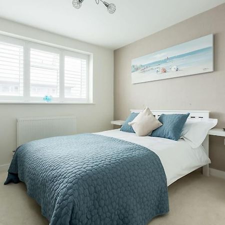Stunning 2 Bed Apartment, Fabulous Sea View & 2 Minutes To Beach With Parking Bournemouth Luaran gambar
